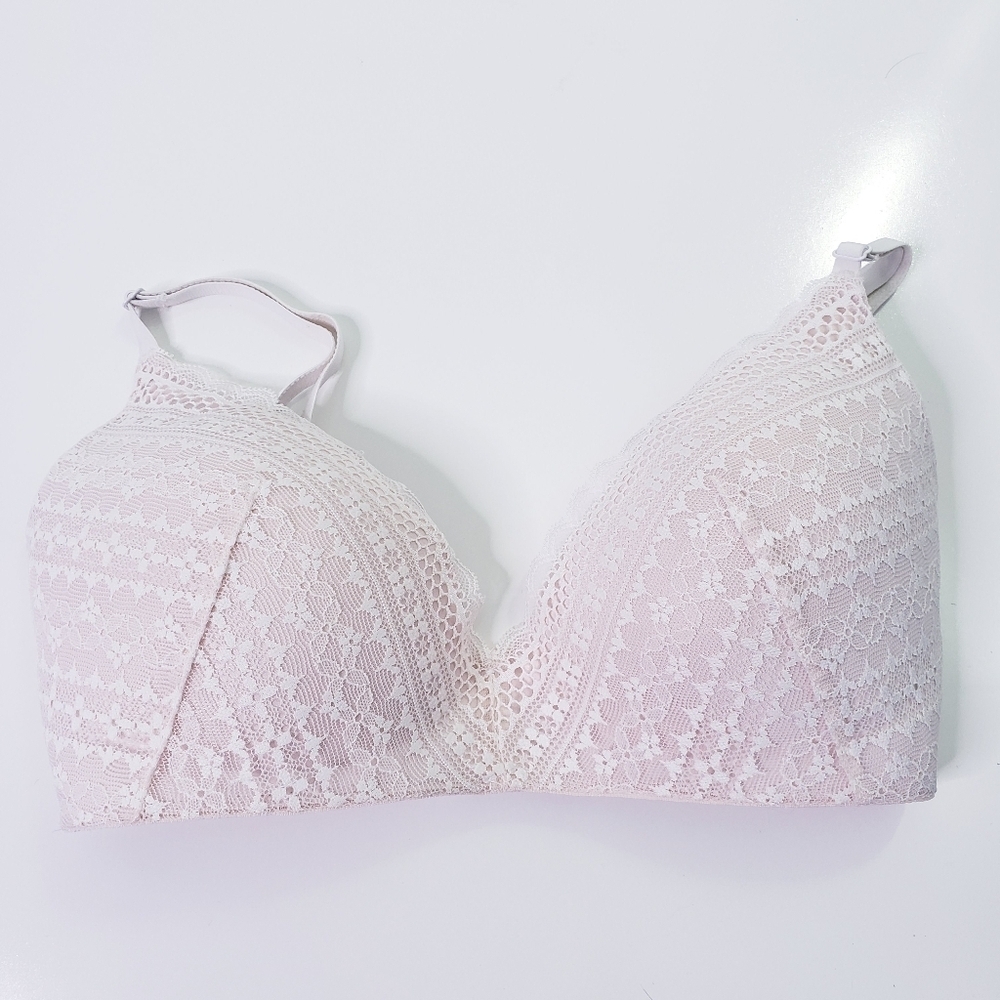 Victoria's Secret Lace Lightly Lined Bra